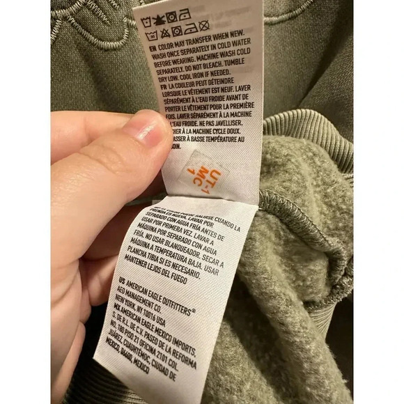 American‎ Eagle Embroidered Cropped Crewneck - Picture 6 of 6